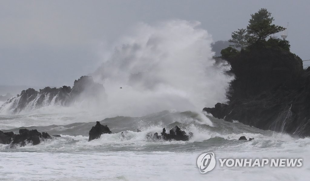 台風14号 済州島に最接近 台風14号 済州島に最接近