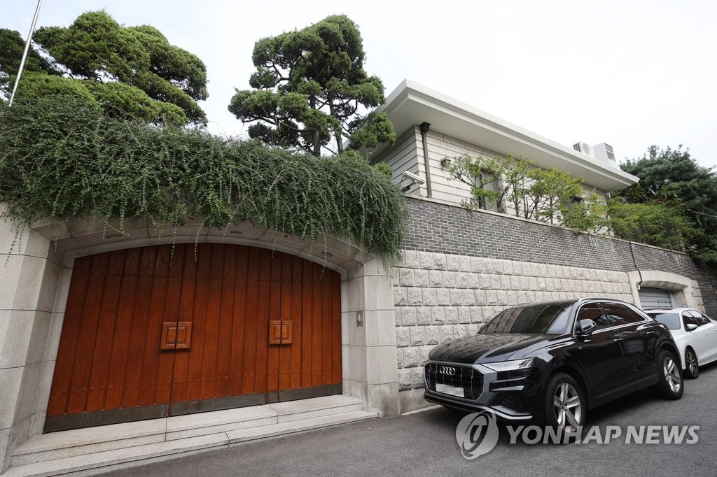 전두환 '사자명예훼손' 오늘 항소심…피고인 불출석