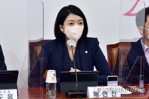 발언하는 배현진 최고위원