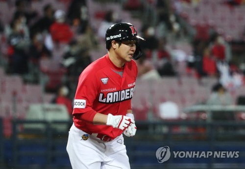 역대 2번째 400홈런 날린 최정