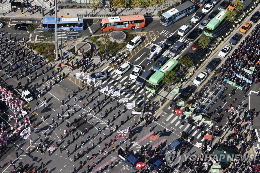 大規模集会で渋滞 大規模集会で渋滞
