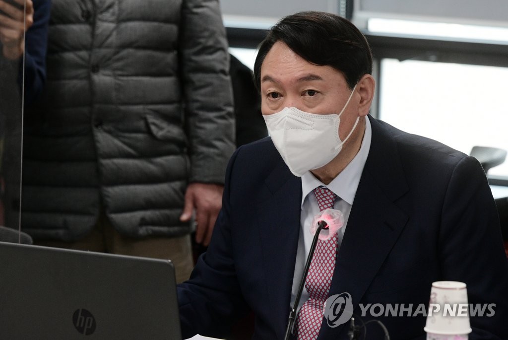 발언하는 윤석열 대선후보