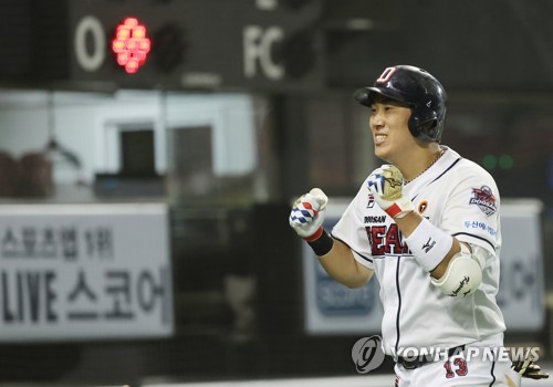 허경민, 역전 만루 홈런!