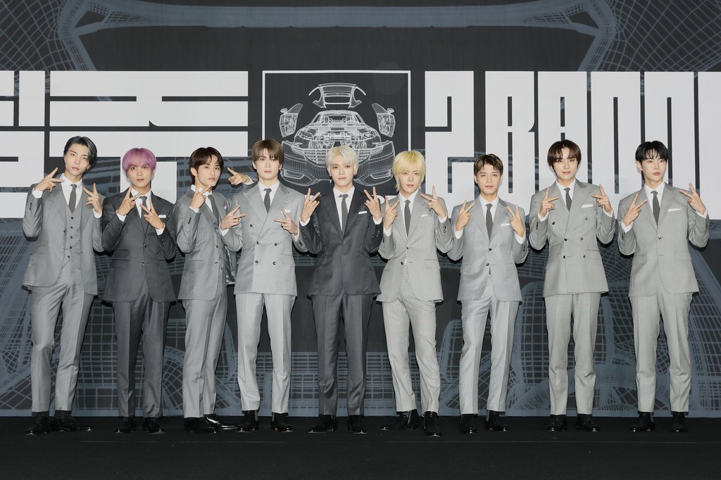 Le boys band NCT 127 pose le 16 septembre 2022 pour une séance photos lors d'une conférence de presse à Séoul afin de promouvoir leur quatrième album studio «2 Baddies». (Photo fournie par SM Entertainment. Revente et archivage interdits)
