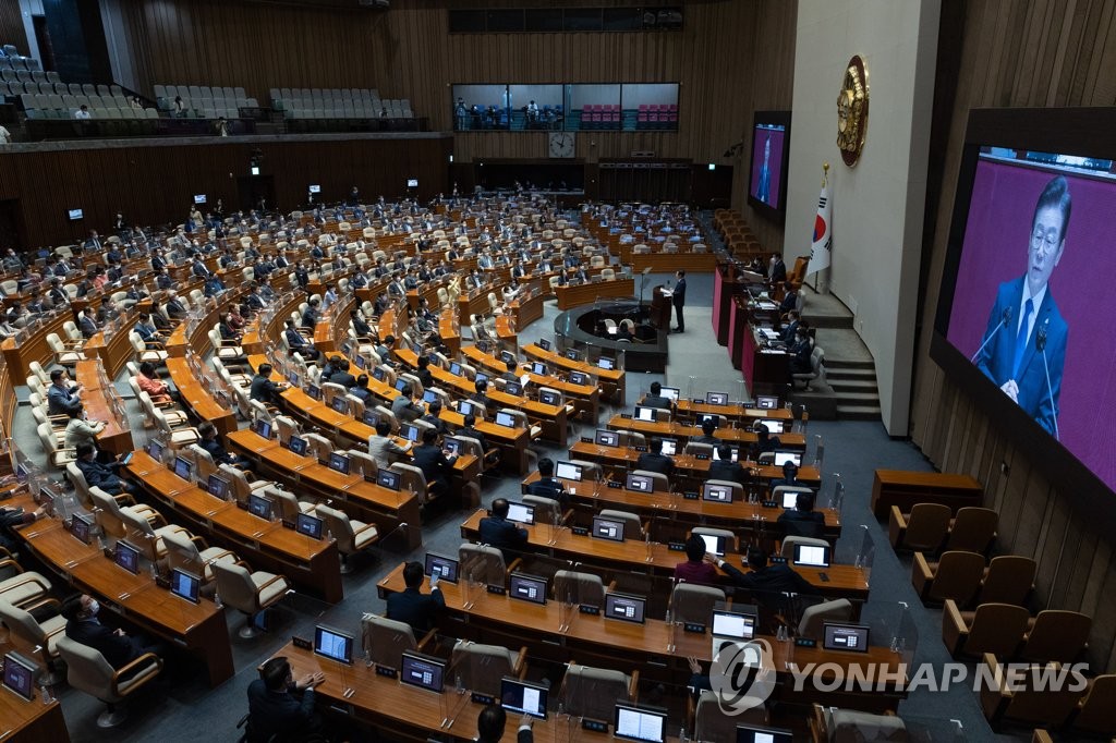 교섭단체 대표연설하는 이재명 대표