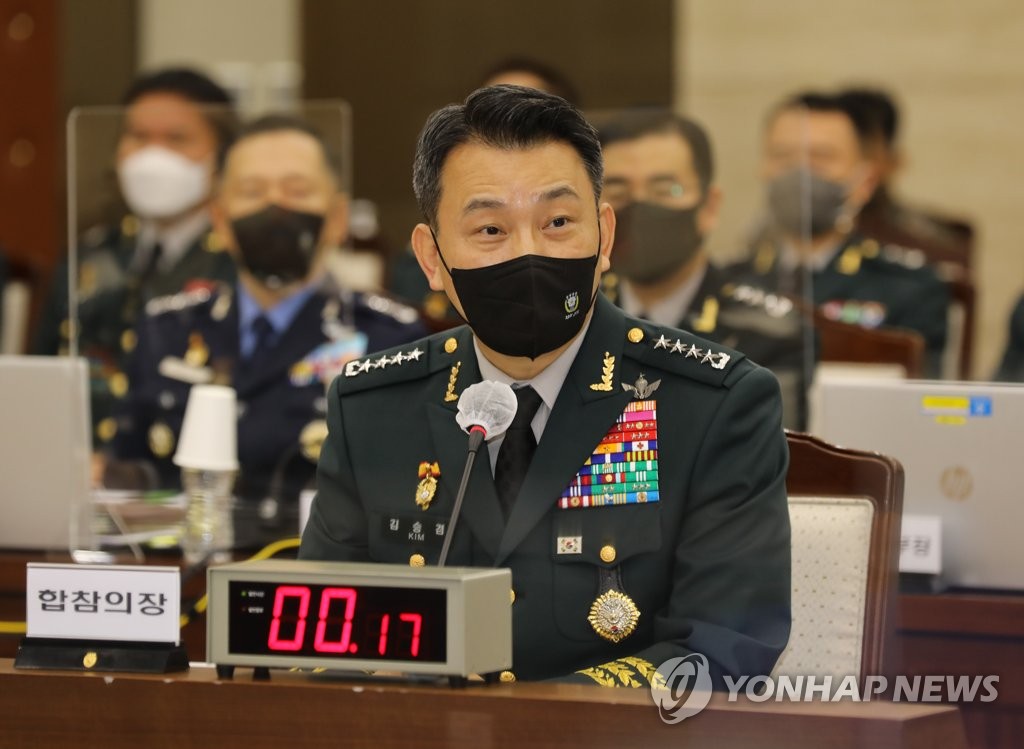 답변하는 김승겸 합참의장