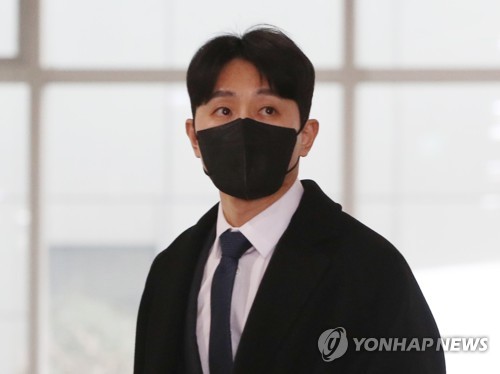 빙상팀 코치 면접 참석한 빅토르 안