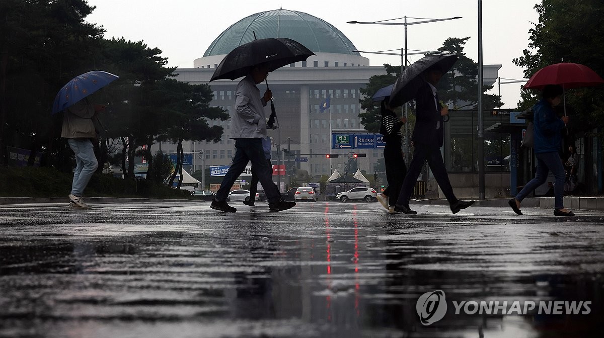 비는 우산으로, 민생은 무엇으로...