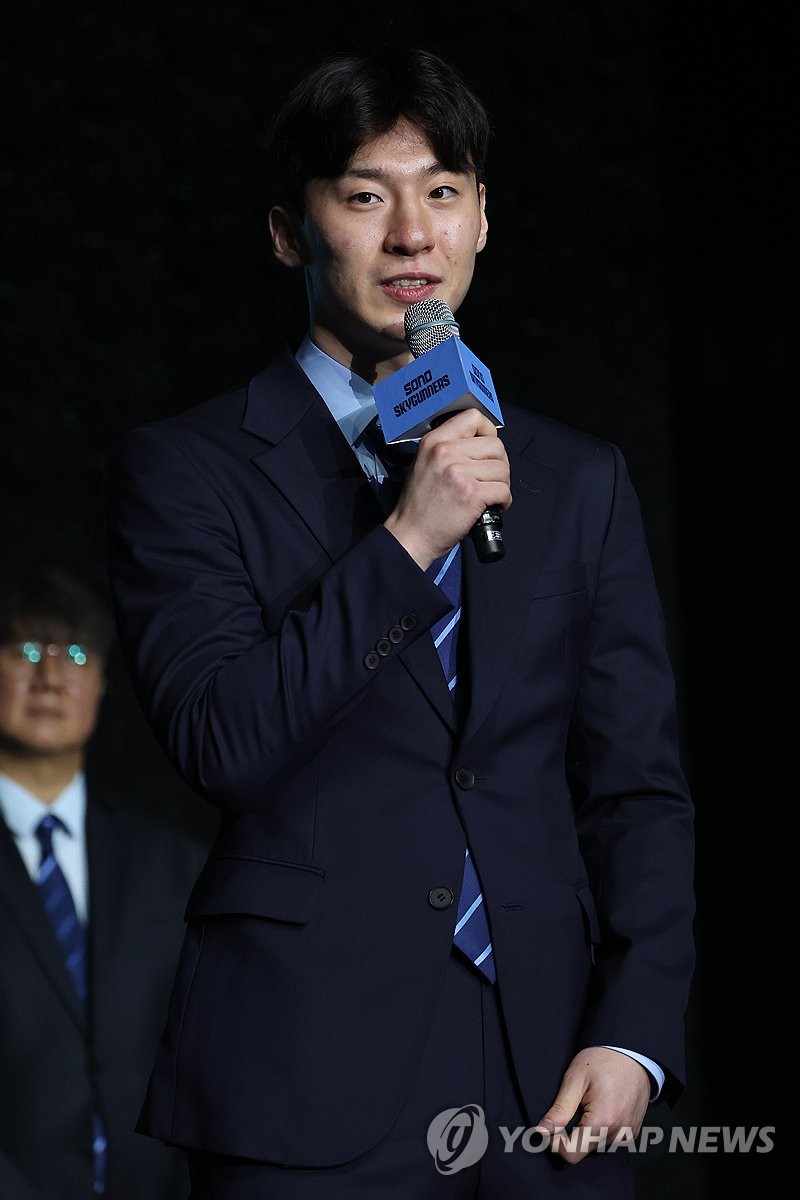 시즌 각오 밝히는 이정현