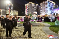 El líder norcoreano festeja la construcción de 10.000 viviendas nuevas en Pyongyang