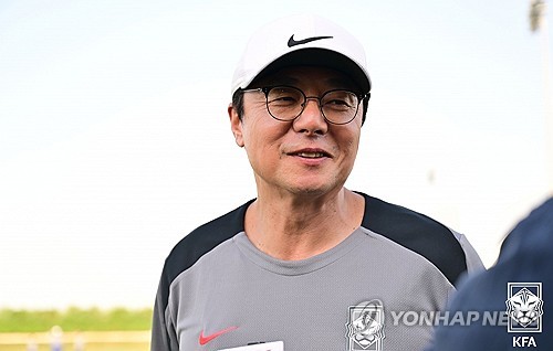 황선홍 vs 신태용…U-23 아시안컵 8강 '한국인 지도자 지략대결'