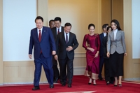 (2nd LD) First lady attends luncheon with Cambodian PM in return to public duties