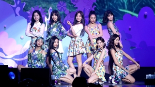 ＴＷＩＣＥ　来春に日本ドームツアー（１１月１５日）