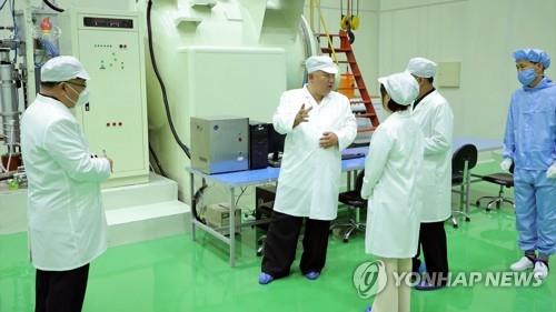 كوريا الجنوبية تدين خطة كوريا الشمالية لإطلاق قمر صناعي وتحذر من العواقب