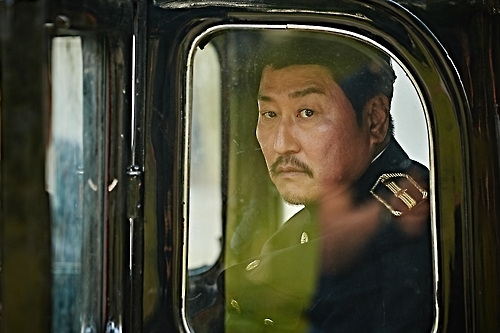 A still of "The Age of Shadows" (Yonhap)