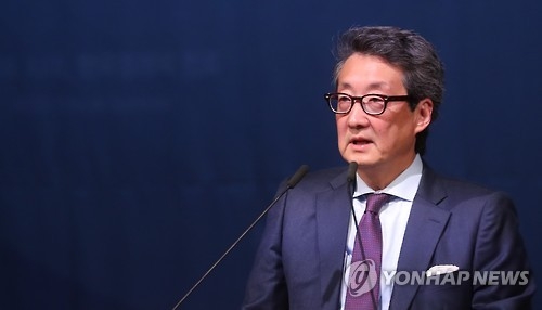 S. Korea-Japan ties going beyond 'difficult history' also good for U.S.: Victor Cha - 1