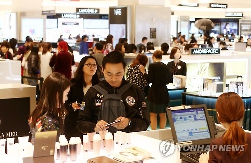 Korean cosmetics drop in price, shipment volume in China - 1