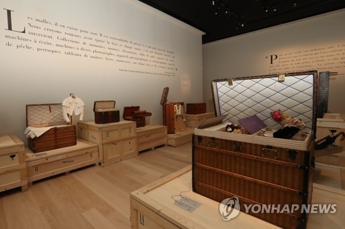 Louis Vuitton chairman to meet with heads of S.Korean department