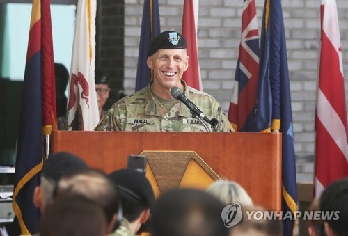 Lt. Gen. Thomas S. Vandal, commander of the Eight Army, delivers a speech at the opening ceremony for the unit's new headquarters at Camp Humphreys in Pyeongtaek, Gyeonggi Province, on July 11, 2017. (Yonhap)