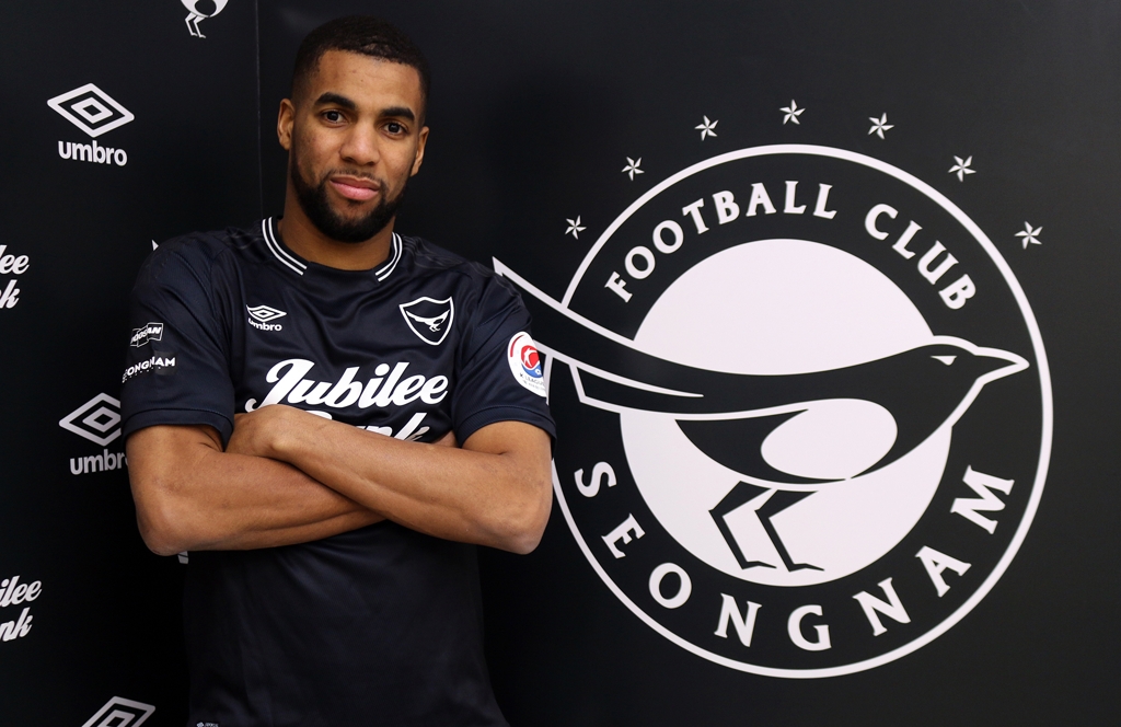 This photo provided by Seongnam FC on Jan. 2, 2018, shows the club's new foreign player Mathias Coureur. (Yonhap)