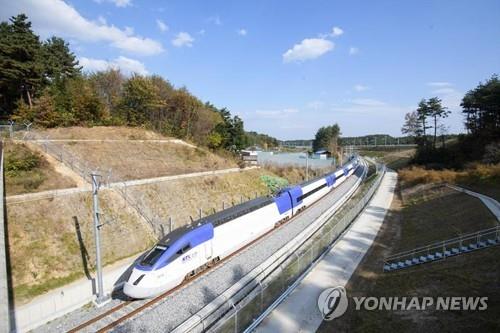 This file photo shows a bullet train on the Gangneung KTX line. (Yonhap)