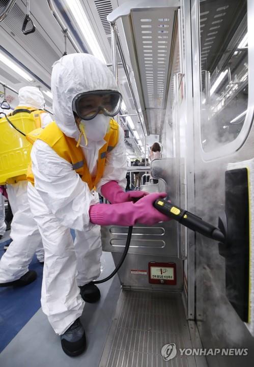 (LEAD) S. Korea to run system to better detect virus patients' routes