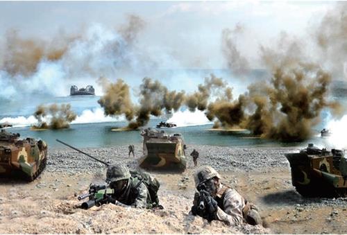 This file photo provided by the defense ministry on Feb. 9, 2021, shows the South Korean and the U.S. marine corps' joint landing exercise held in April 2020. (PHOTO NOT FOR SALE) (Yonhap)
