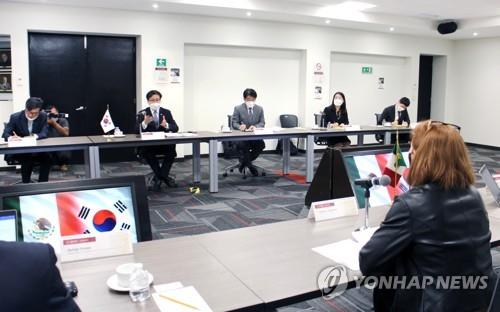 This photo, provided by Seoul's trade ministry, shows ministerial trade talks between South Korea and Mexico held in Mexico City on March 1, 2022. (PHOTO NOT FOR SALE) (Yonhap)