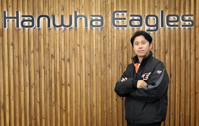 This photo provided by the Hanwha Eagles on Oct. 13, 2022, shows Son Hyuk, the new general manager for the Korea Baseball Organization club. (PHOTO NOT FOR SALE) (Yonhap)