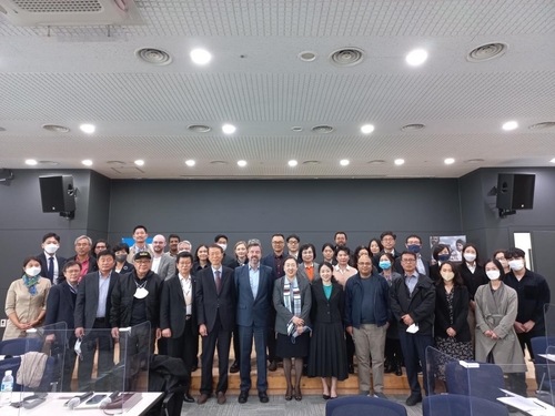 New head of U.N. human rights office in Seoul begins official activities | Yonhap News Agency New head of U.N. human rights office in Seoul begins official activities | Yonhap News Agency