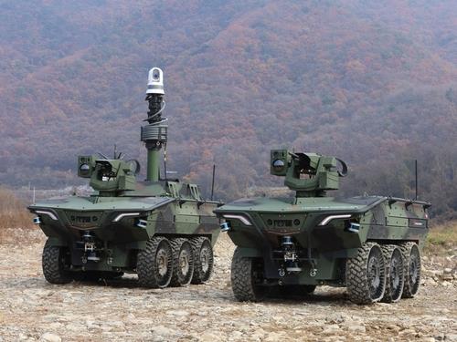 This undated photo, provided by Hanwha Aerospace Co., shows its Arion-SMET unmanned ground vheicle. (PHOTO NOT FOR SALE) (Yonhap)