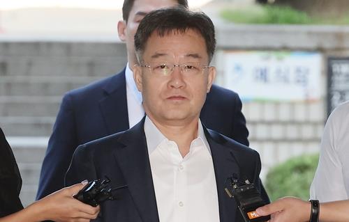 Fake interview suspect said to have denied knowing Yoon