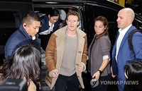 (LEAD) Facebook founder Zuckerberg meets with LG Electronics CEO