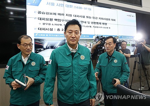 Seoul Mayor to Press Ahead with Trip Amid Looming Transit Strikes