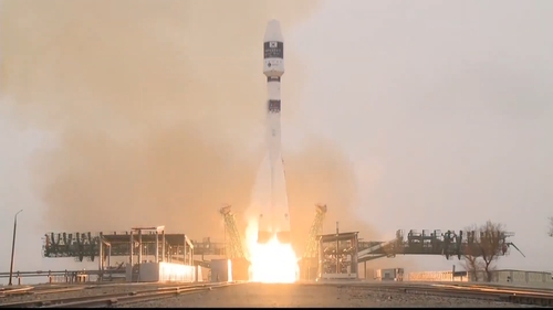 La fusée russe Soyouz-2.1a décolle au cosmodrome de Baïkonour au Kazakhstan le 22 mars 2021, transportant le satellite d'observation de prochaine génération de la Corée du Sud, sur cette photo fournie par le ministère de la Science et des TIC. (Archivage et revente interdits)
