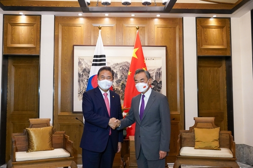 Le THAAD ne doit pas nuire aux relations Séoul-Pékin, selon les chefs de la diplomatie