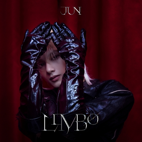 Le single solo de Jun, membre du groupe Seventeen, «Limbo» est sorti en versions coréenne et chinoise le vendredi 23 septembre 2022. (Photo fournie par Pledis Entertainment. Revente et archivage interdits)