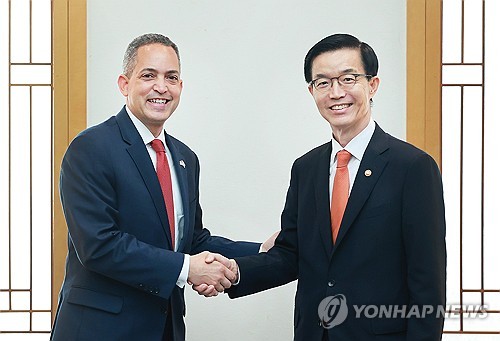 Séoul demande la coopération de Washington sur le contrôle des exportations de puces vers la Chine