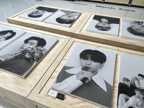BTS : ouverture de l'exposition éphémère «Monochrome» à Séoul