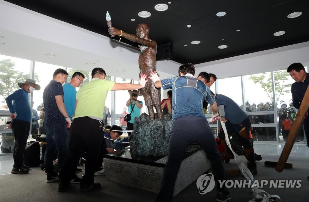 徴用工像問題が長期化も　韓国団体「日本総領事館前への設置計画変わらず」