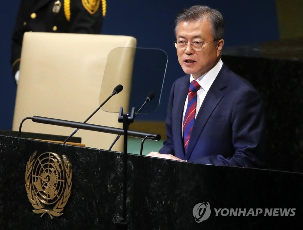 国連で演説する韓国の文大統領＝２６日、ニューヨーク（聯合ニュース）