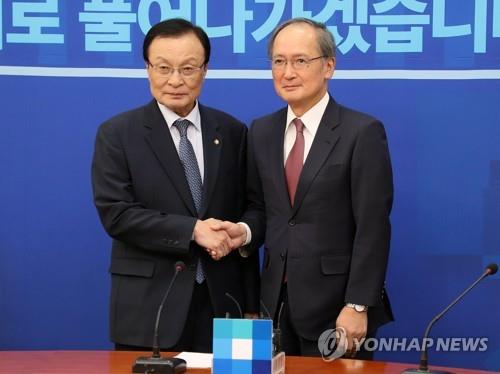 韓国与党代表と駐韓日本大使が会談　朝鮮半島平和に向け協力を