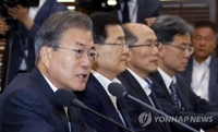 「韓国企業に被害出れば対応」　対韓輸出規制強化の撤回要求＝文大統領が初言及