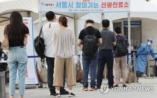 韓国の新規コロナ感染者１８１７人　日曜発表では最多