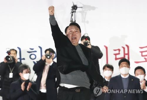 韓国大統領選　野党・尹錫悦氏が当選