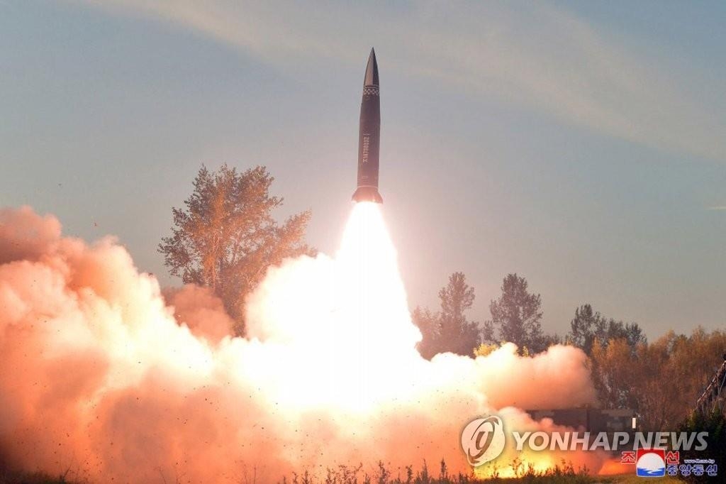金正恩氏　戦術核運用部隊の長距離巡航ミサイル発射を指導＝北朝鮮メディア