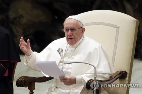 교황 "낙태, 생명을 소비재로 취급하는 것…인권일 수 없어"