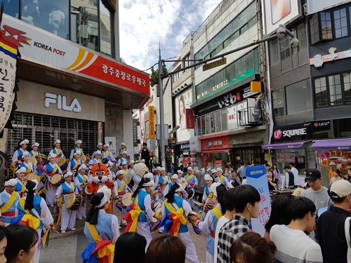 진도군, 광주 충장로서 신비의 바닷길 축제 홍보