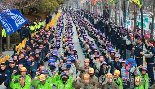 '본계약 막는다'…대우조선 노조 상경 청와대까지 행진