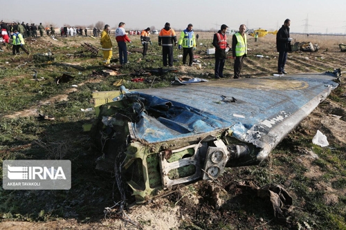 8일 테헤란 부근에서 격추된 우크라이나항공 여객기 파편